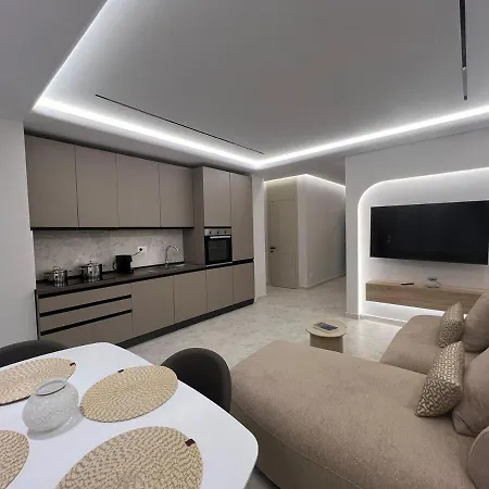 Adria Loft * Golem (Tirana)