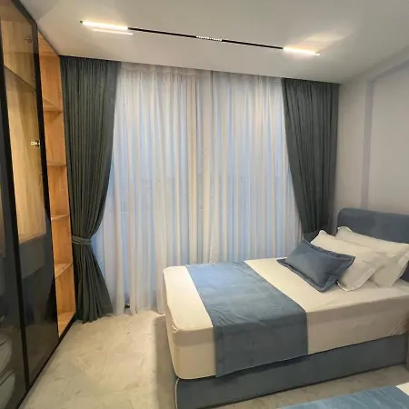 Adria Loft *