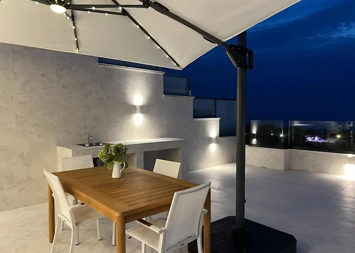 Adria Loft * Golem (Tirana)